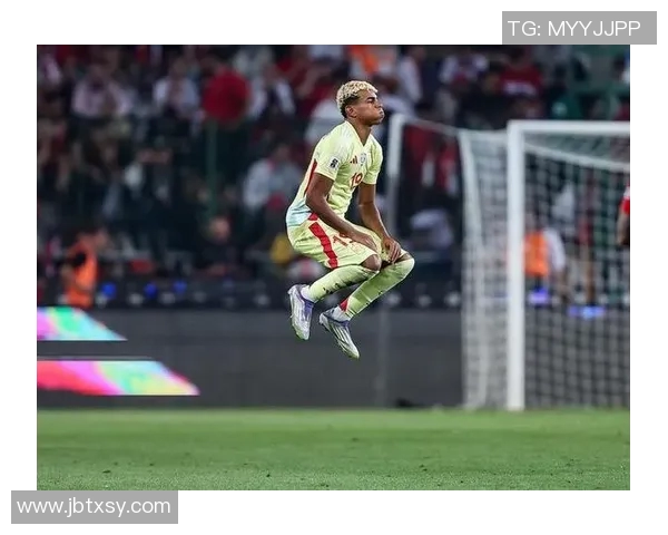 足球明星赠送球裤精彩瞬间汇总与分享